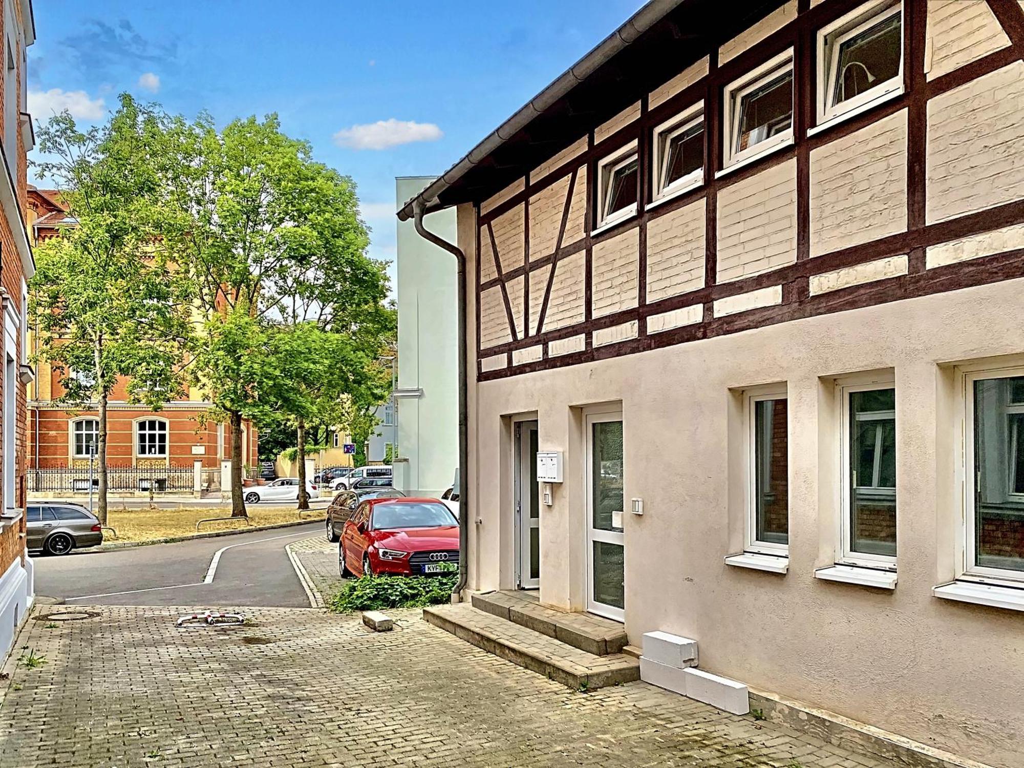 Die Remise Mit Kostenlosem Parkplatz Direkt Vor Der Tuer Erfurt Ngoại thất bức ảnh